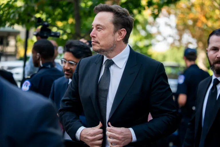 Elon Musk wealth and SpaceX stock market debut