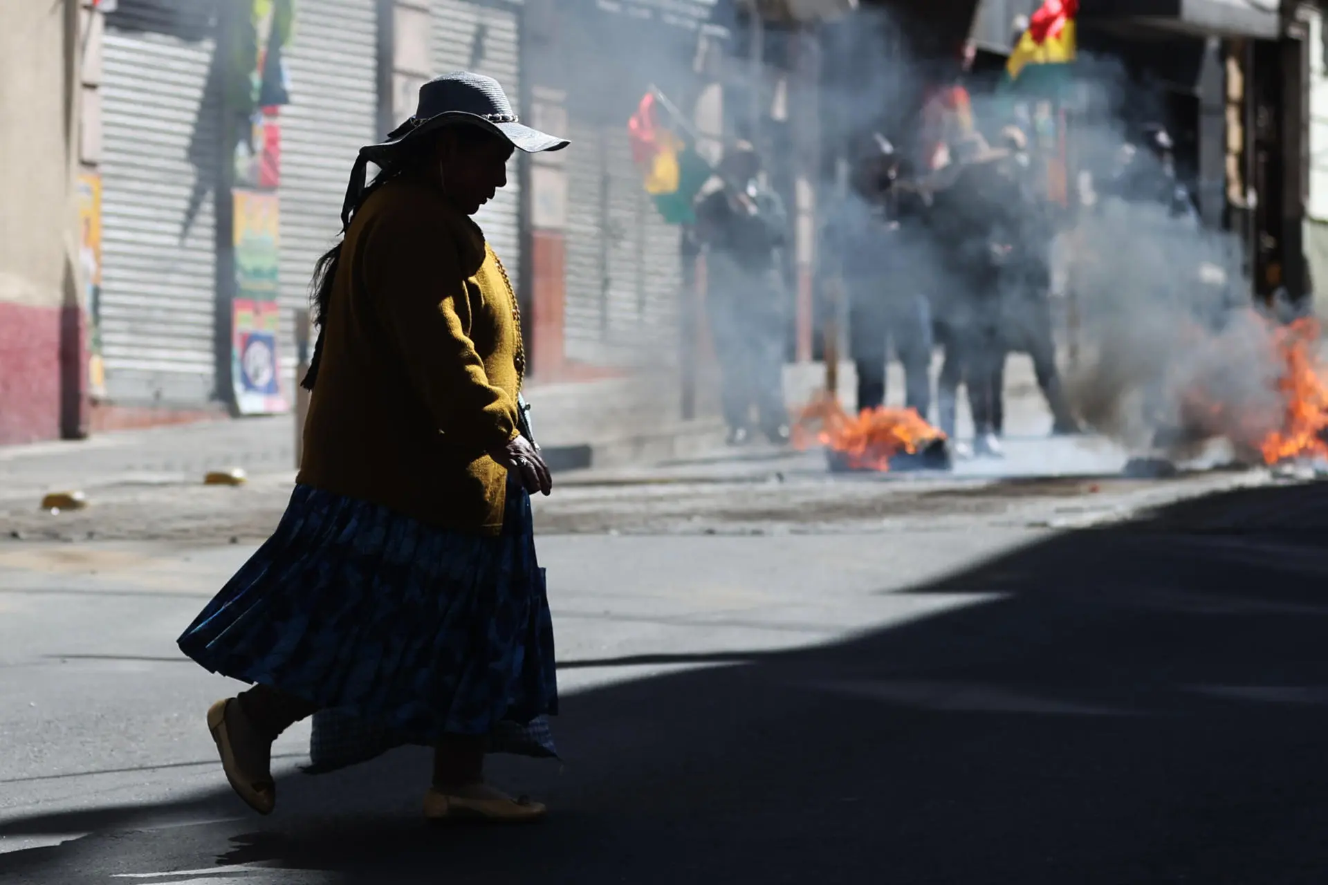 The protests turned into a clamor for the resignation of President Rodrigo Paz, under threat of the state of emergency. Photo: EFE.