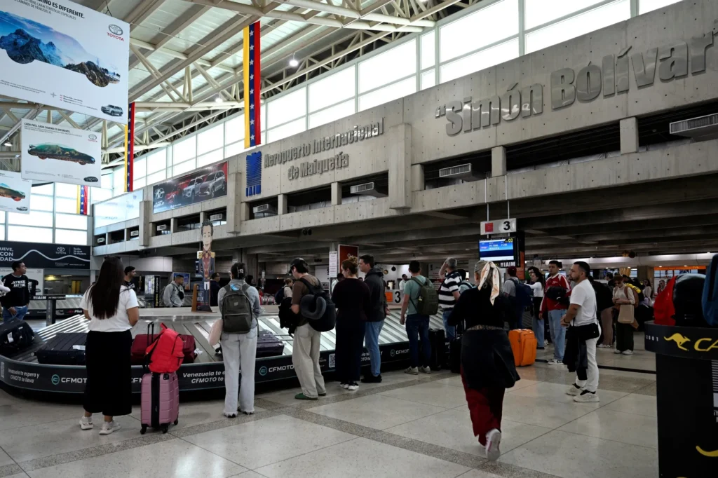 (FILE) The authorities urge the public to ignore the fake matrices circulating on digital platforms after the double quake and remind them of the importance of always verifying information through official channels. Photo: Bloomberg.