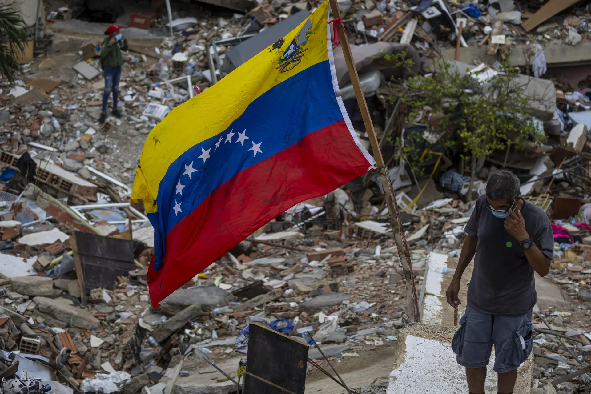 Death Toll From Venezuela’s Earthquake Rise to 2.954