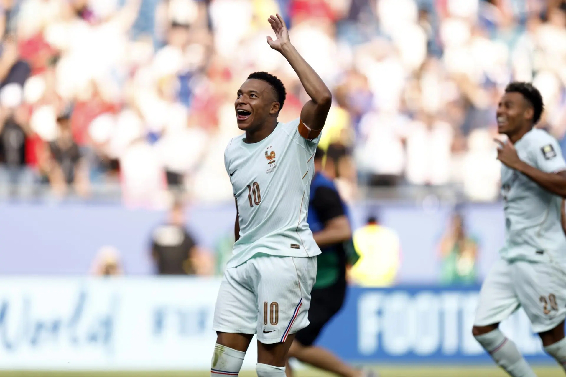 When opening the scoresheet, Mbappé became the first footballer in the history of the World Cups to score a minimum of eight goals in two different editions, reaching 20 goals in his career. Photo: EFE.