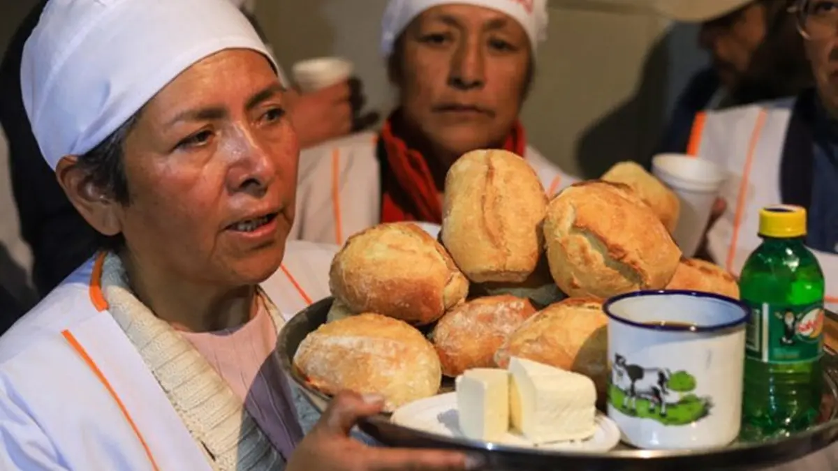 Bolivians Promote Marraqueta Bread as Heritage of Humanity