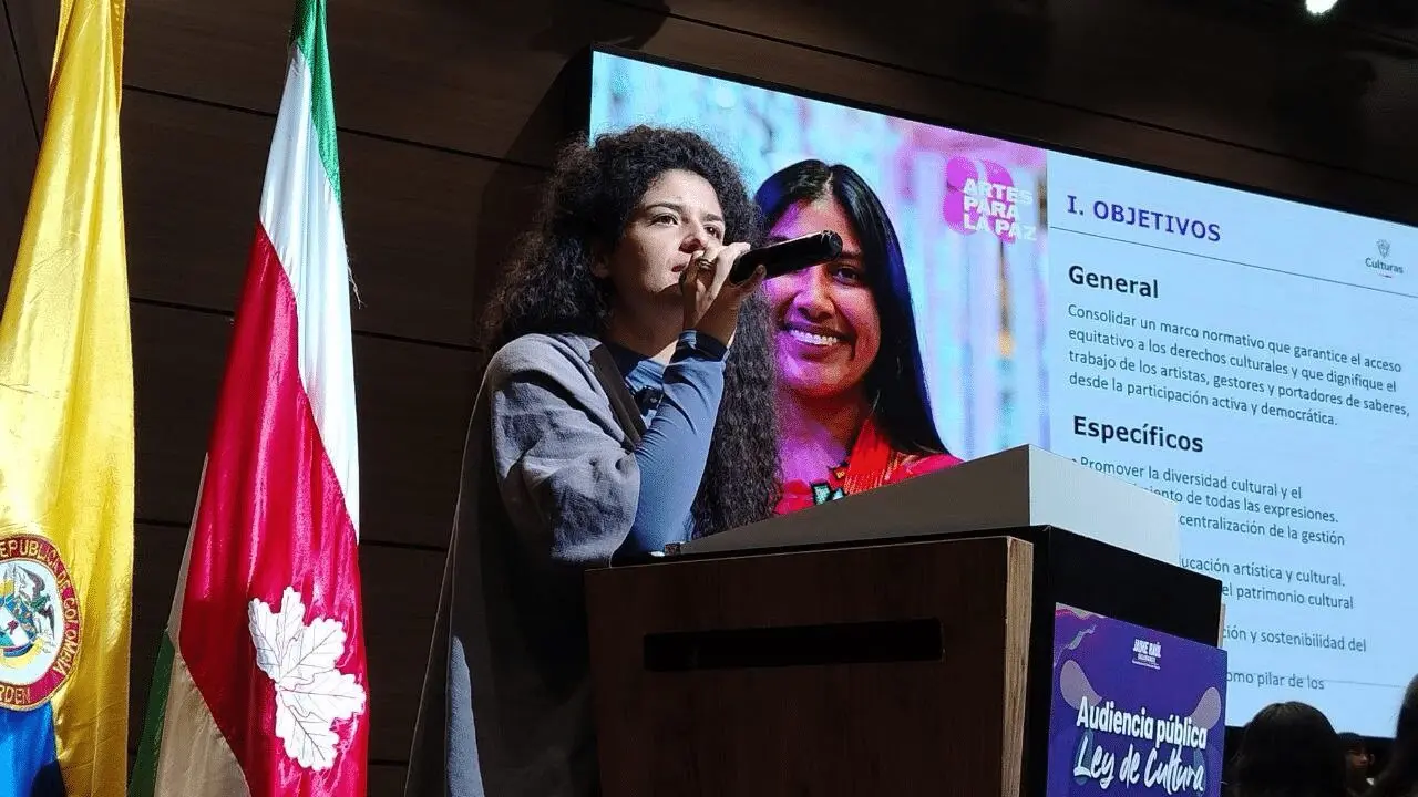 Colombian Minister of Culture Demands Continuity in Cultural Policies