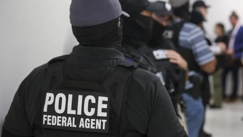 A file image of a U.S. federal agent. Photo: EFE.