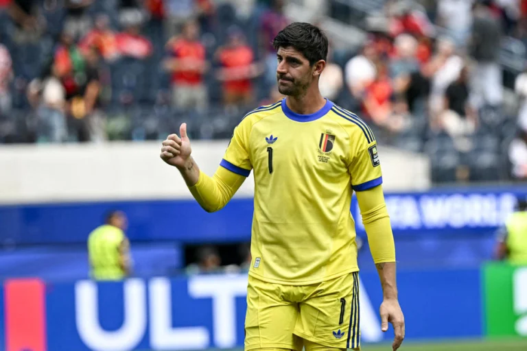 Thibaut Courtois injury forcing substitution against Spain in 2026 World Cup