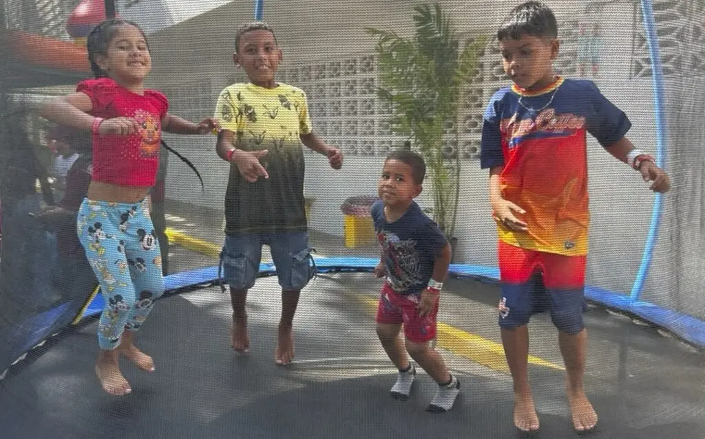 Venezuela child quake support activities for children in Tanaguarena La Guaira