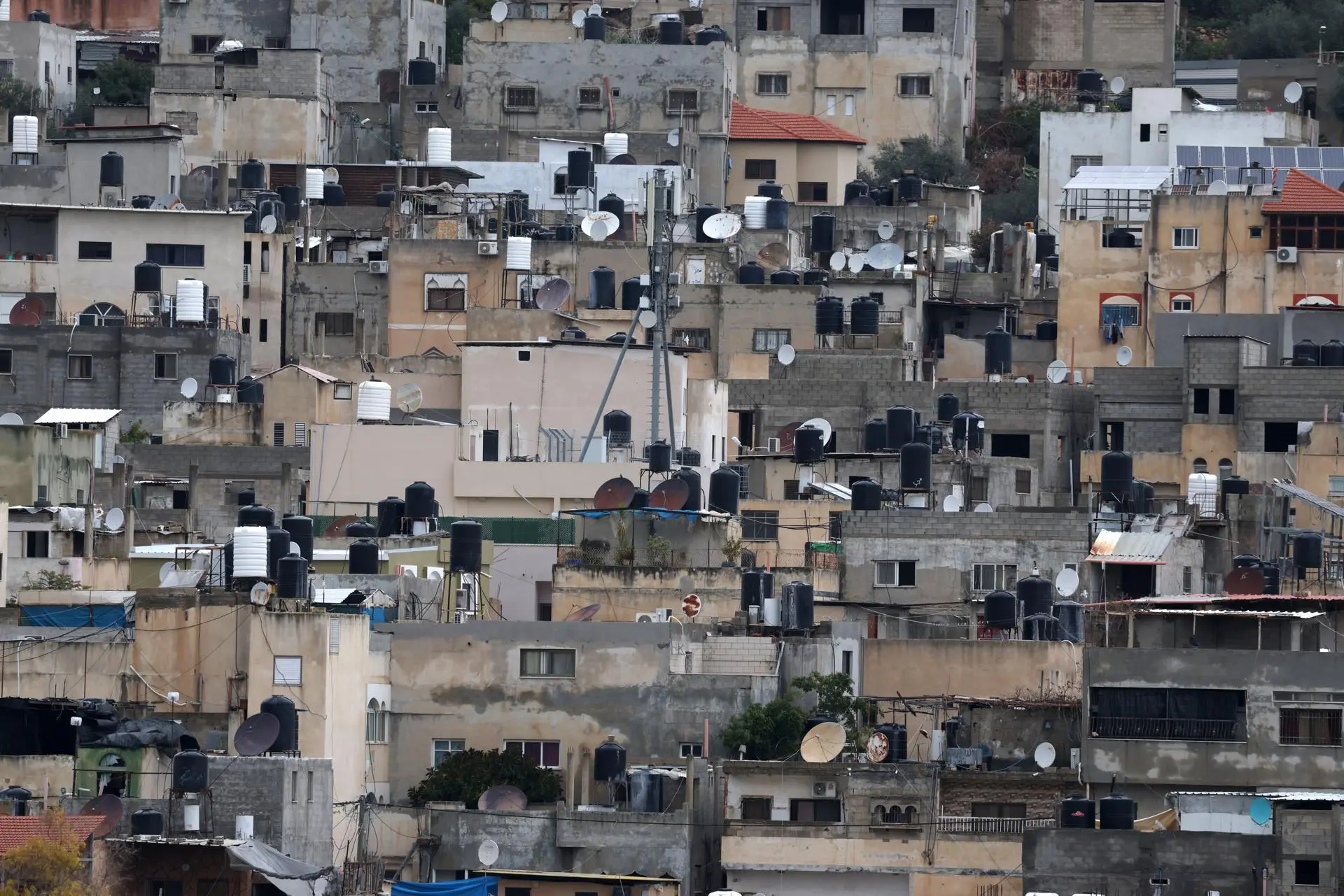 Israeli Settlers Storm West Bank Mosque, Army Detains 7 Worshippers