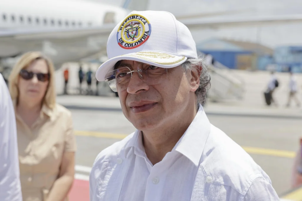 (FILE) The former head of State stressed the need for the state response to reach all affected territories, especially the most vulnerable populations. Photo: EFE.