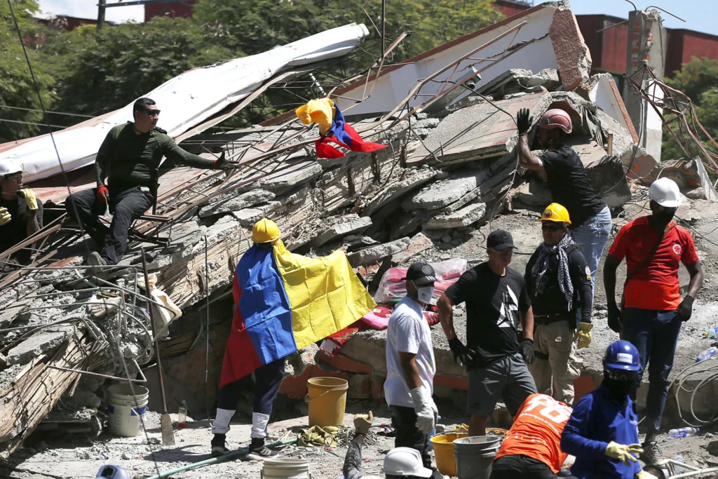 The seismic event in Colombia caused the collapse of homes and buildings, along with significant damage to the hospital network, educational facilities, roads, air terminals, and public service systems in multiple regions. Photo: EFE.