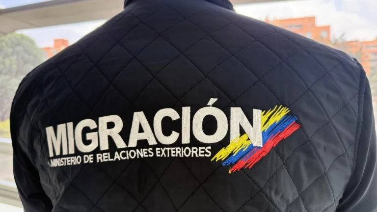 Colombian Opposition Rejects De la Espriella Deportation Policy