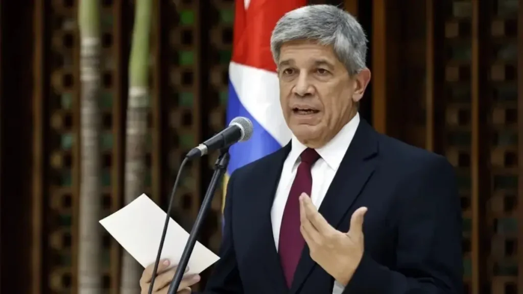 Cuban Deputy Foreign Minister Carlos Fernández de Cossío speaks about US media coverage, military activity in Puerto Rico and tensions with Cuba.