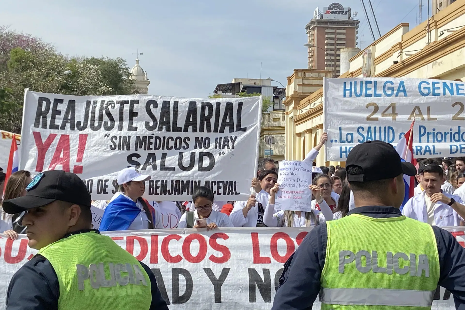 Paraguayan Doctors Launch 96-hour National Strike for Labor Rights