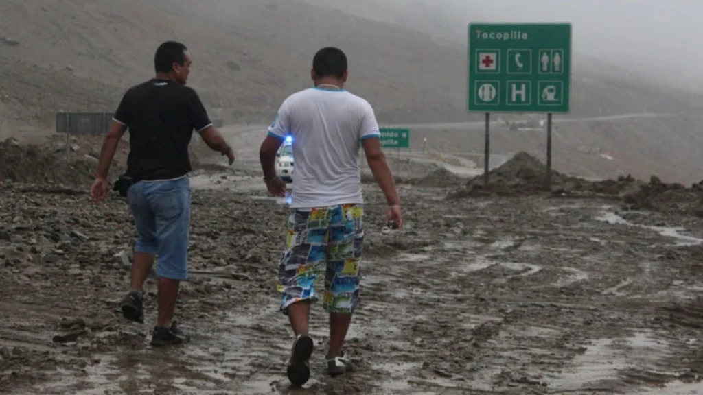 The measure was adopted one day after the Meteorological Directorate of Chile (DMC) declared the region of Antofagasta as a climate prevention zone, following the intense rains recorded in recent days. Photo: Soy Chile.