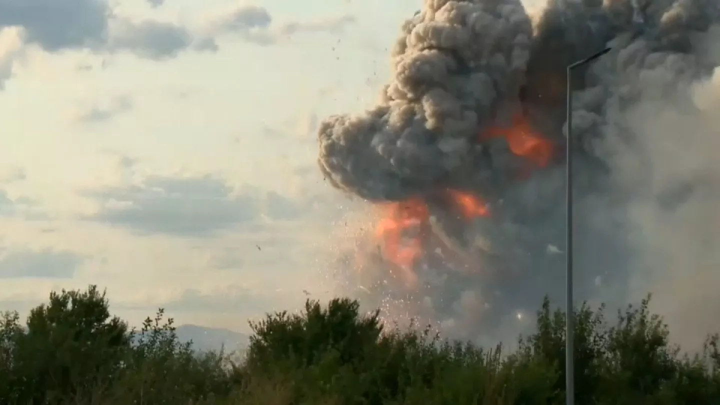 Explosion at EMKO Arms Warehouse in Bulgaria Forces Mass Evacuation