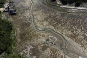 Severe drought in Brazil’s Amazon region amid worsening global drought conditions and an intensifying El Niño