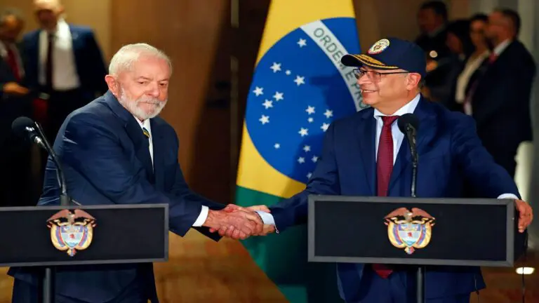 Brazil's President Luiz Inácio Lula da Silva and outgoing Colombian President Gustavo Petro reaffirm bilateral ties and energy cooperation before Colombia's presidential transition.
