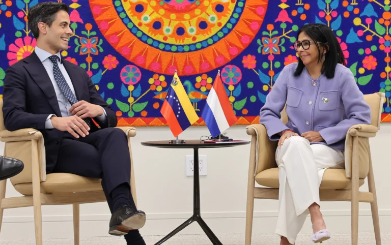 The meeting focused on strengthening trade and bilateral relations, under the principles of peace diplomacy promoted by the Government of Venezuela. Photo: Venezuelan Presidential Press.