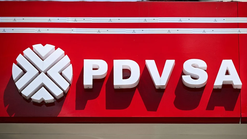 PDVSA oil infrastructure recovery: Executive Vice President Jovanny Martínez announces 1.3M bpd 2026 target, 250 rigs, 100K jobs, GE Vernova island mode energy sovereignty.