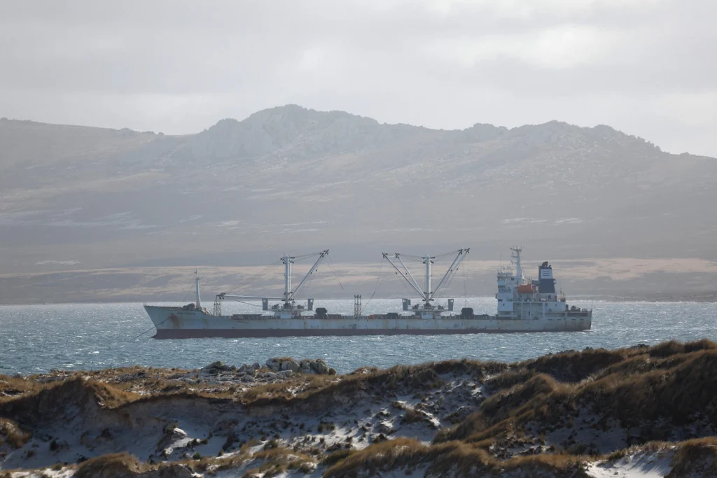 The move comes as a response to the UK's continued exploitation of hydrocarbon resources in the Sea Lion project. Photo: EFE.