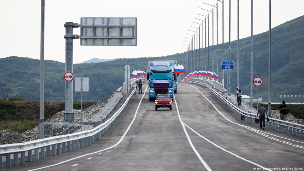 Russia-North Korea road bridge over the Tumen River linking Khasan and Tumangang