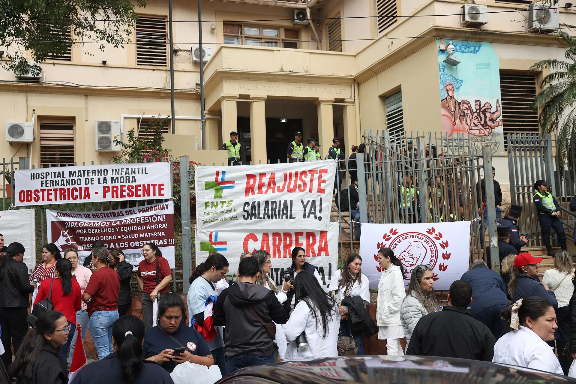 The Federation confirmed that negotiations will continue on October 3, maintaining the actions of struggle to defend the stability and the integral valuation of health work. Photo: EFE.