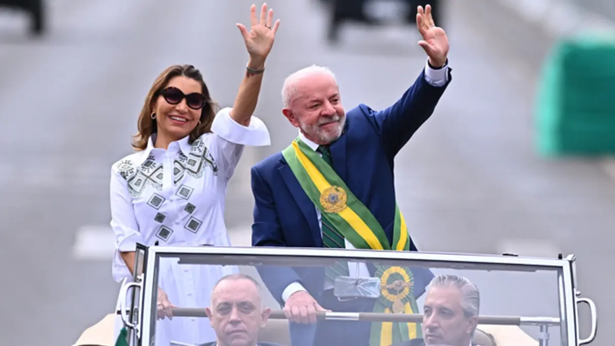 Brazilian President Lula Highlights Sovereignty on Independence Day Parade