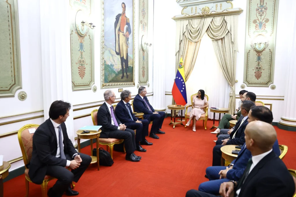 Photo: Presidential Press Office.