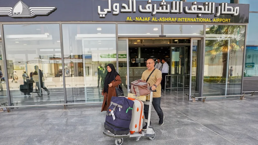 The suspension stemmed from the abstention of foreign companies in ground services for fear of U.S. penalties. Photo: Iran Wire.