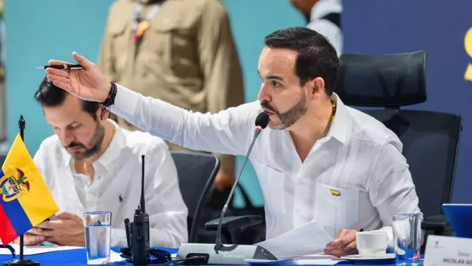 Colombia and Costa Rica presidents meet in Barranquilla to discuss drug trafficking, security and intelligence-sharing