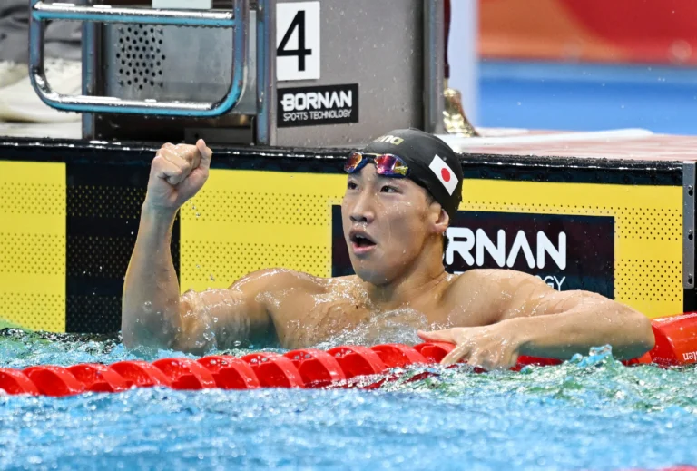 The Japanese stopped the clock at 2:04.83, becoming the youngest swimmer to break an individual global record since Michael Phelps. Photo: Reuters.