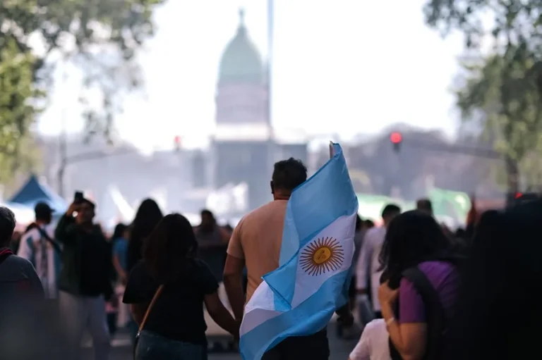 Marcha de la Bronca Argentina: Left-wing groups, unions, students, and social organizations march against Javier Milei’s economic policies in Buenos Aires.