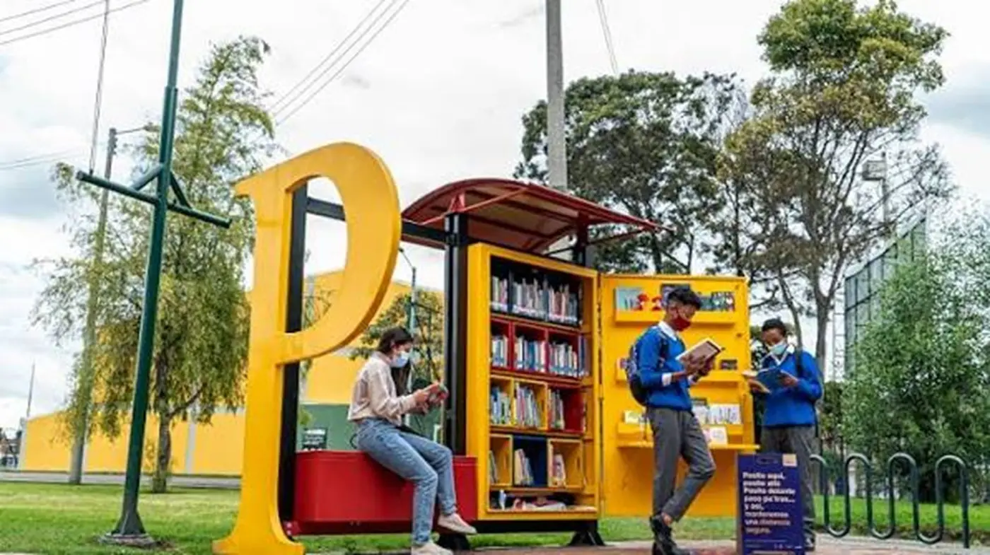 Bogota Celebrates 25th Anniversary of BibloRed