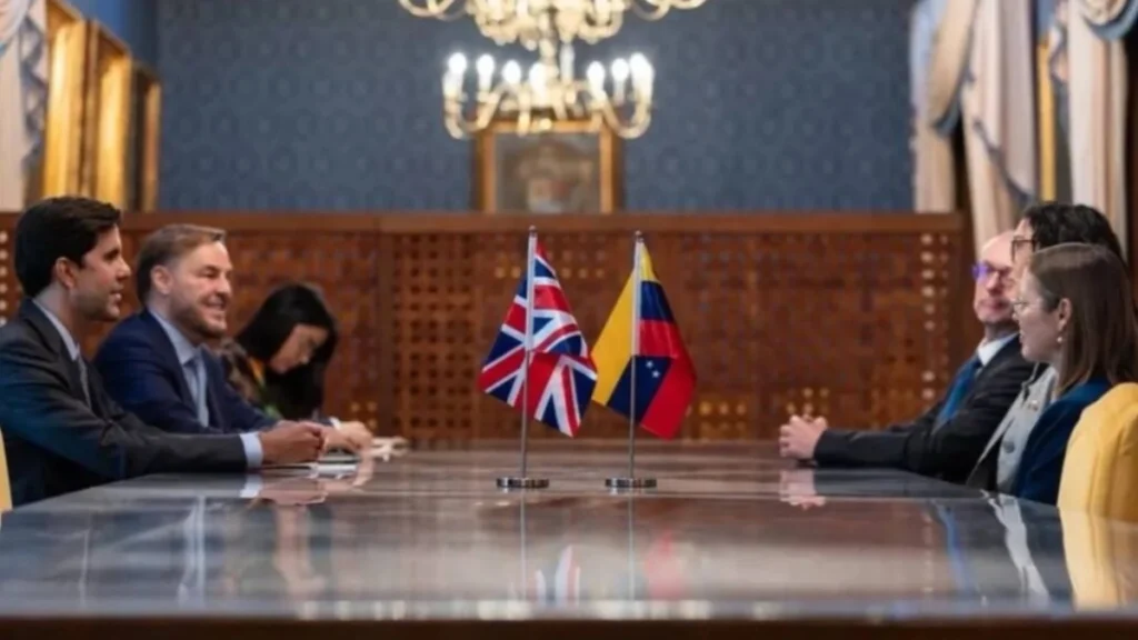 The statement affirmed that the Bolivarian nation reaffirms its full readiness to "reinvigorate the historic bonds of friendship with the people and government of the United Kingdom," and strengthen cooperation in areas of common interest. Photo: Ministry of Foreign Affairs of Venezuela. Photo: t.me/ukinvenezuela.