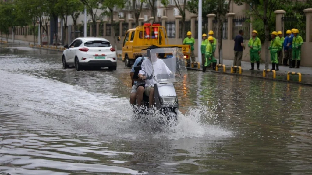 This phenomenon has become a common narrative in recent years as typhoons grow increasingly intense due to changing climatic conditions. Photo: El Universal.