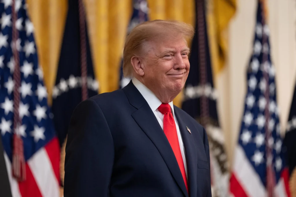 The easing of sanctions is part of a scenario of strong political and economic pressure on the Trump administration, marked by a diesel supply crisis. Photo: EFE.