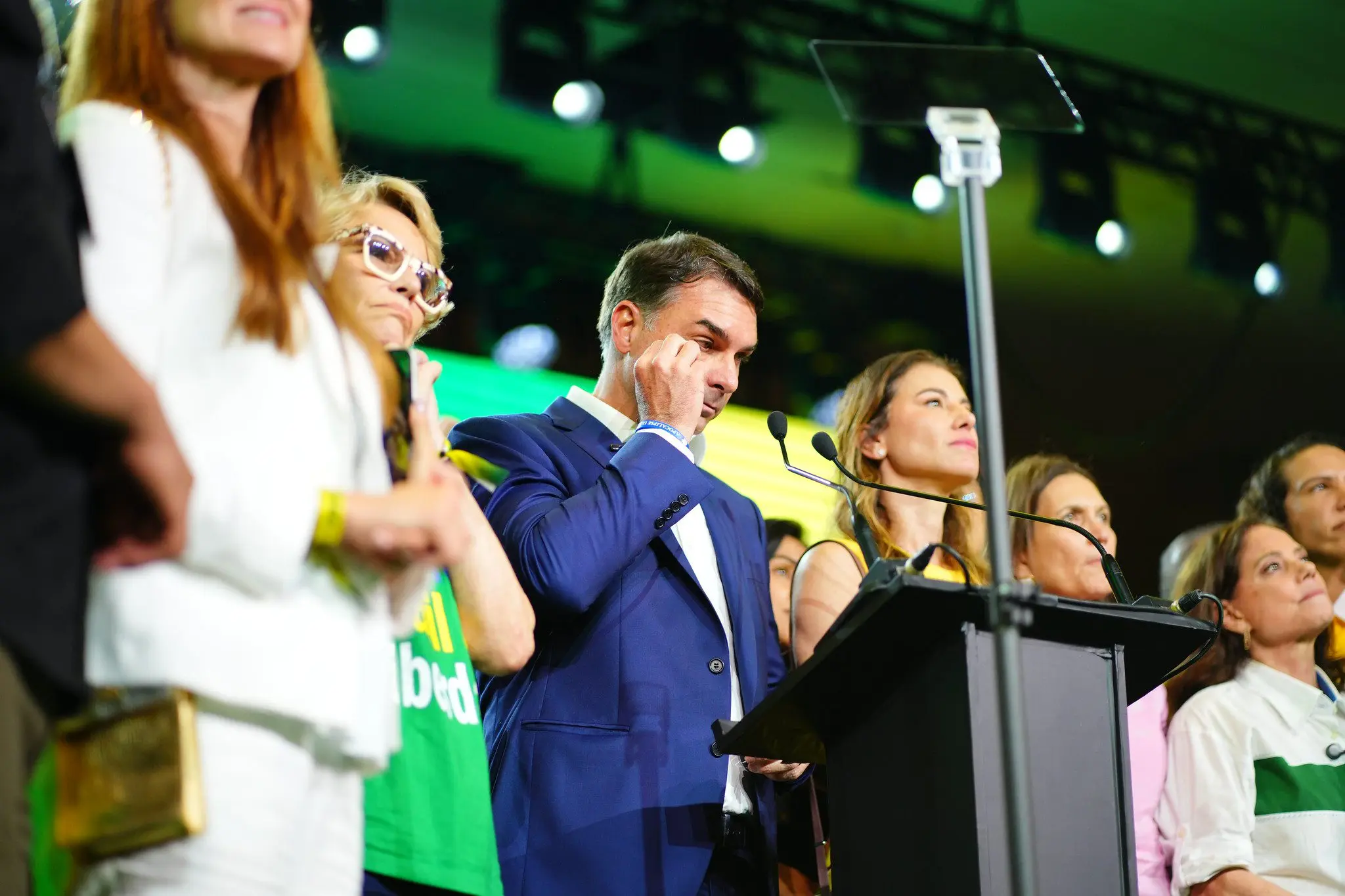 Flávio Bolsonaro at a rally for his presidential campaign. Photo: JOTA.