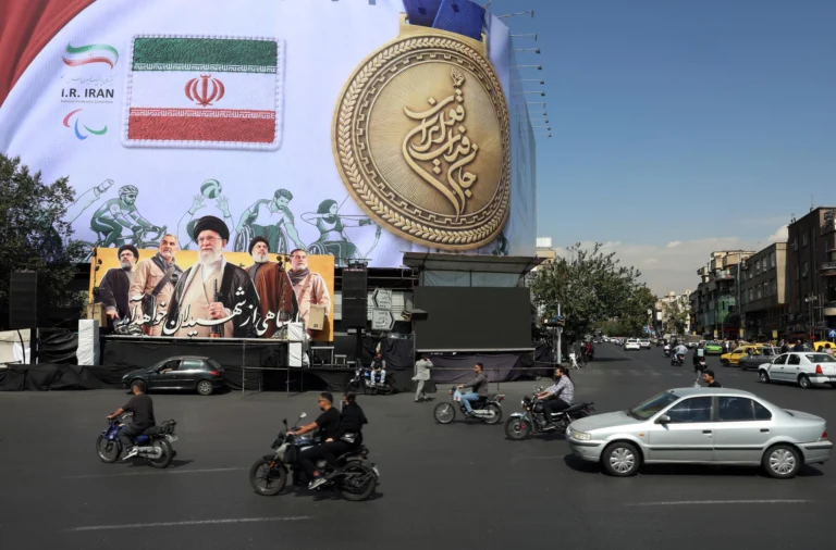 Iran accuses United States of smuggling oil and warns of new measures amid tensions over the Strait of Hormuz. Photo: EFE.