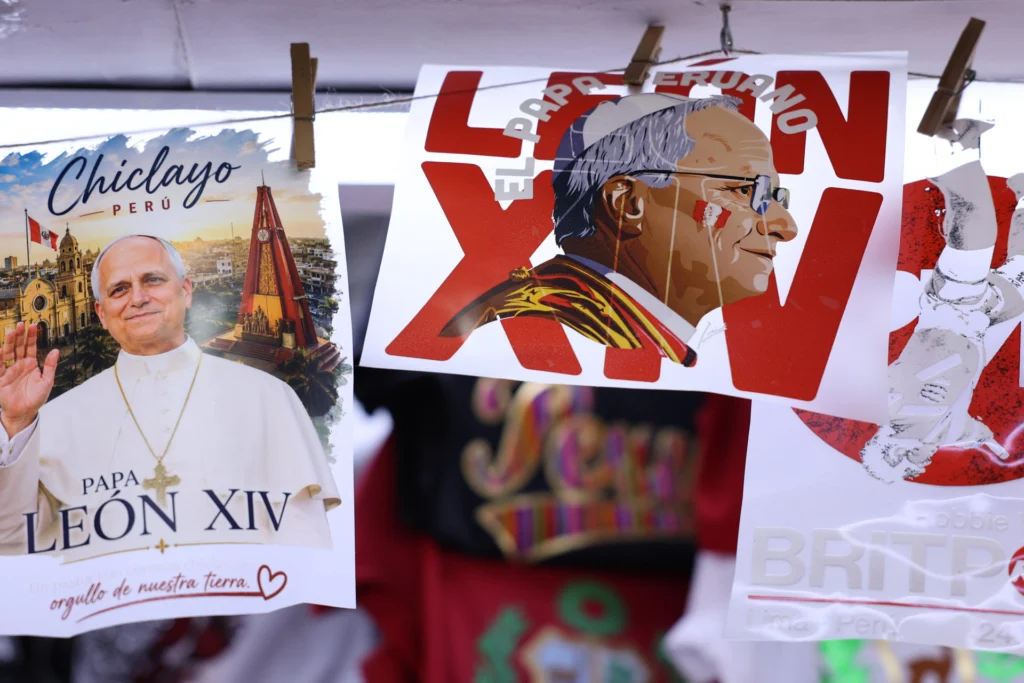 The medical intervention took place less than a month after the tour that Pope Leo plans to carry out in Latin America. Photo: EFE.