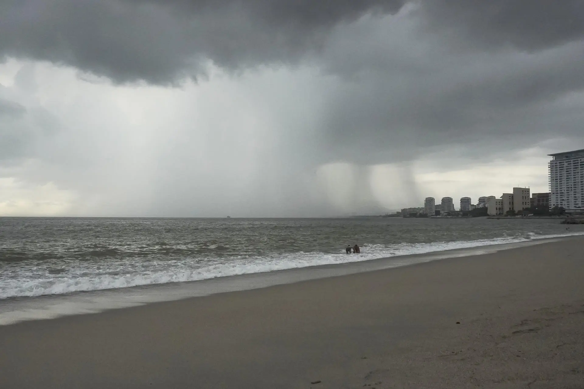 Mexico Keeps Rain Alert as Hurricane Trudy Downgrades to Category 1