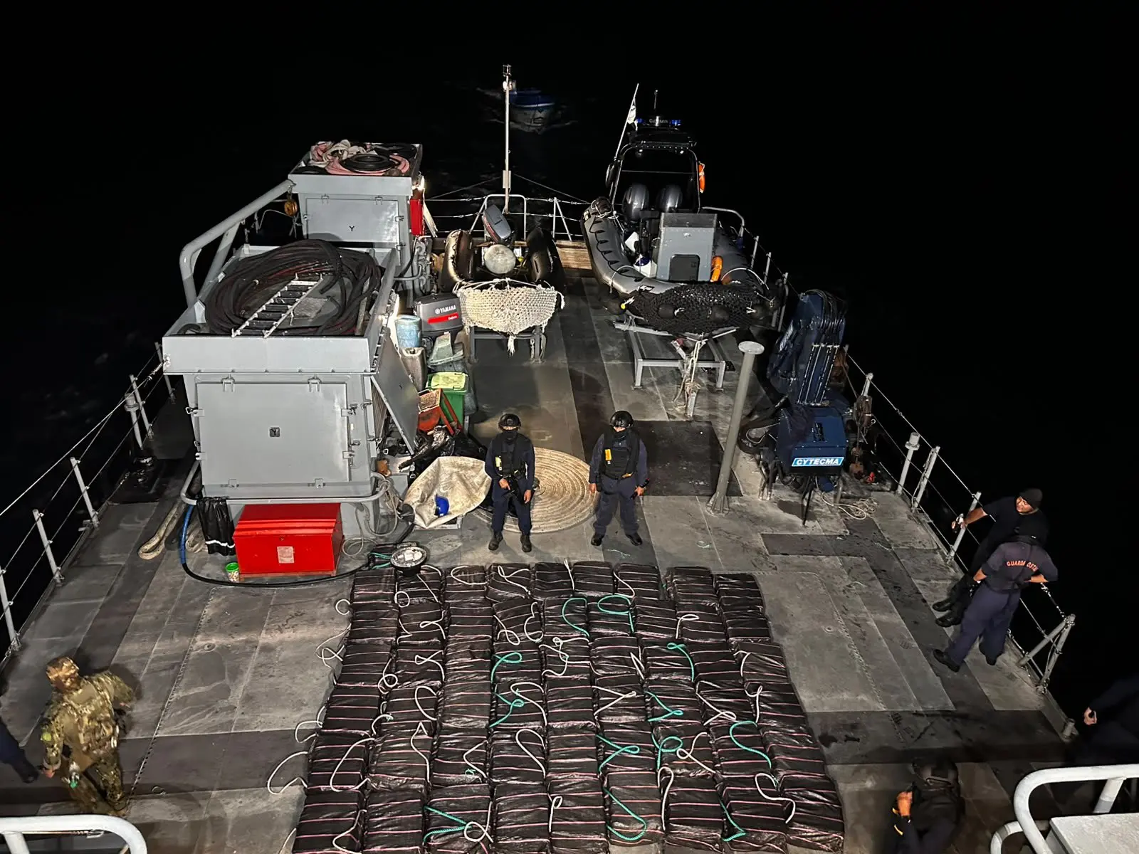 Ecuadorian Navy Destroys Vessel Carrying 2.3 Tons of Drugs