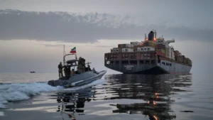 The Navy of the Islamic Revolutionary Guard Corps maintains defensive patrols in the waters of the Strait of Ormuz. Photo: AP.
