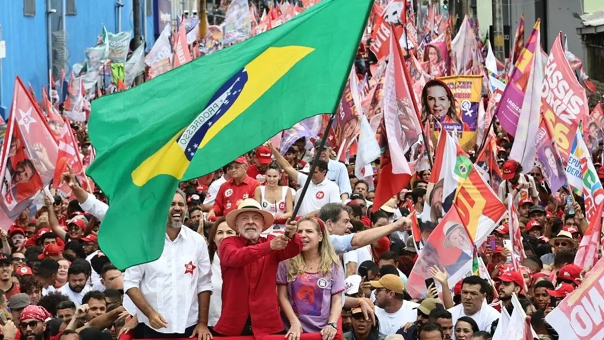 Brazilian Runoff: Lula da Silva Seeks to Gain Support From Abstentionists