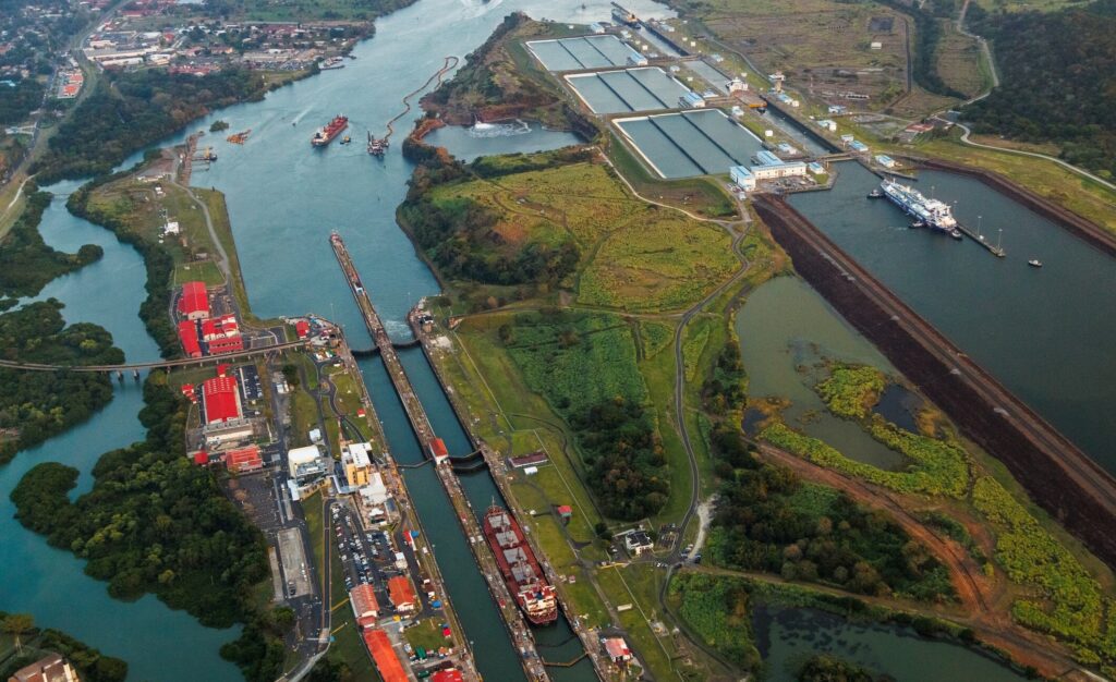 In the Panama Canal, emergency and inspection protocols were activated without affecting the transit of ships. Photo: Getty images.
