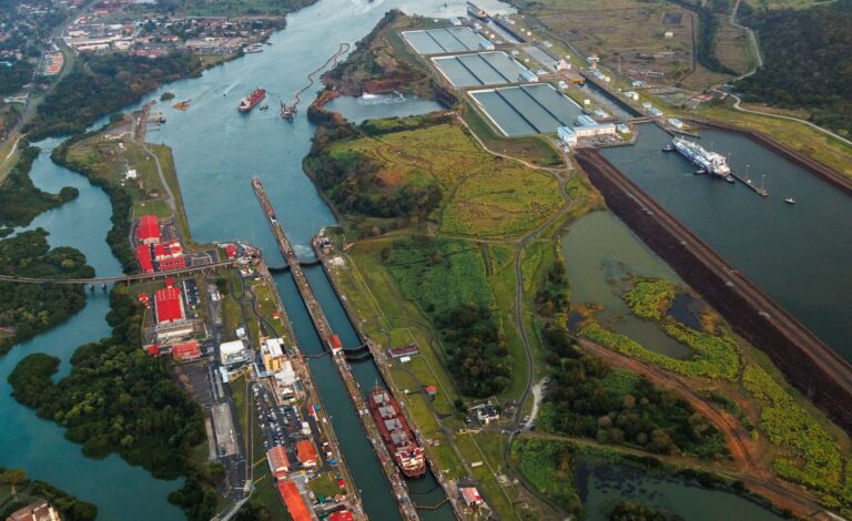In the Panama Canal, emergency and inspection protocols were activated without affecting the transit of ships. Photo: Getty images.