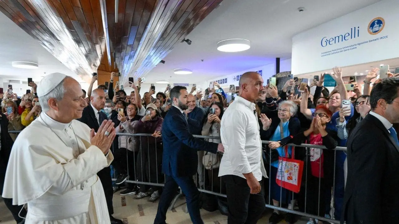 Worldwide Prayer Chain for the Health of Pope Leo XIV