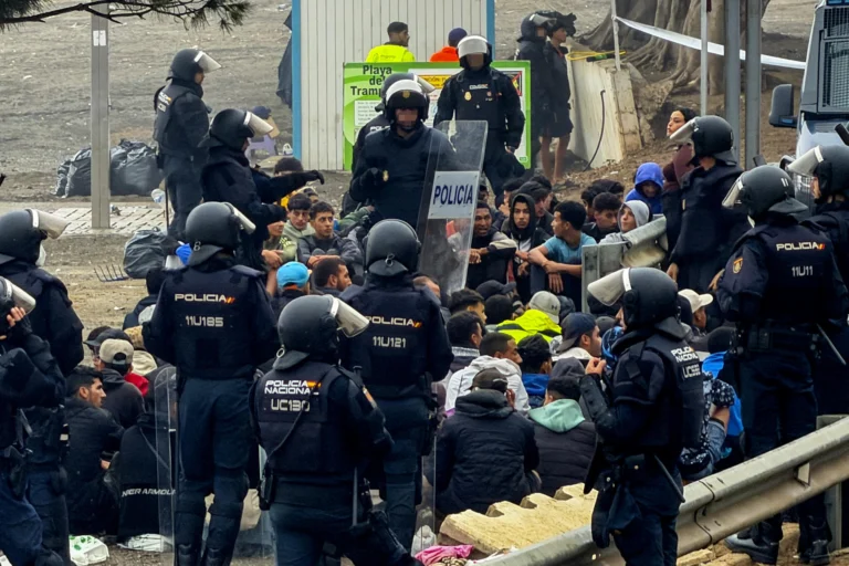 Ceuta migrant camp evacuation on Guano Beach