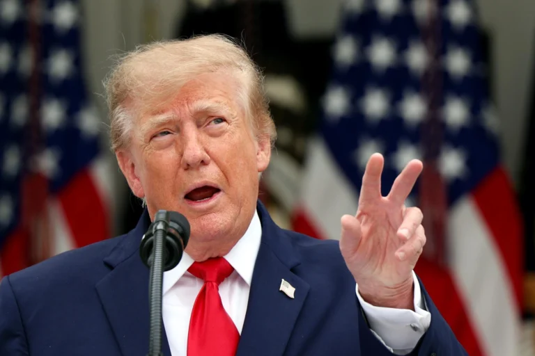 In a tense electoral environment for Republicans, President Trump, who had supported the public execution plan, backed down, though he noted that "it could have been a strong deterrent." Photo: EFE.