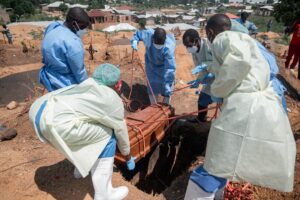 The containment of the disease faces serious operational hurdles from protests by frontline workers in Bunia, the capital of Ituri province, demanding urgent payment of their back wages. Photo: AFP.