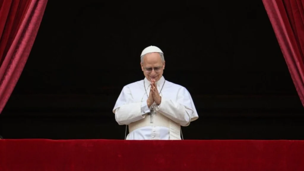 Pope Leo XIV peace appeal during the Angelus for the Holy Land and innocent victims of violence