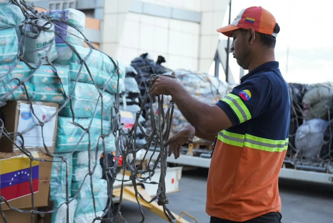 A shipment of medical supplies and rescue equipment sailed to Panama from Venezuela, as part of the Central American solidarity and integration protocols. Photo: VTV.